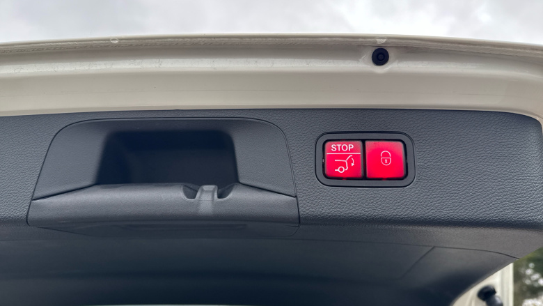 Mercedes-Benz GLC 250 4Matic AMG Line Premium Plus 5dr 9G-Tronic Petrol Estate